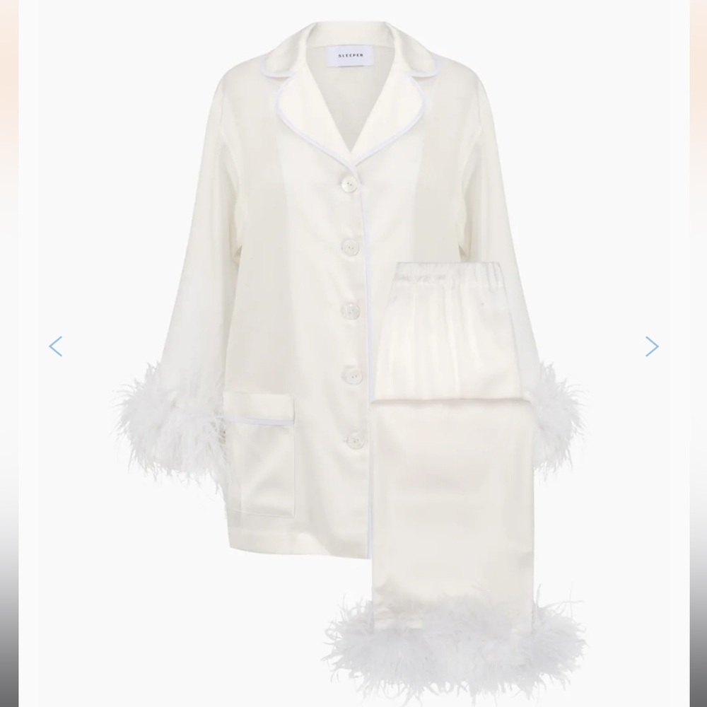 Sleeper Party Pajamas Set with Detachable Ostrich Feathers in White